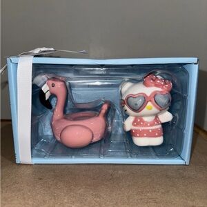 Hello Kitty and Flamingo Figurine Set Blue Sky Clayworks Salt & Pepper Set 23466